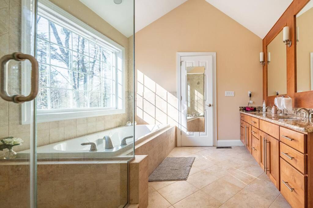 Luxury 4 Bedroom House In Pocono Mountains In Golf Course Near Lake Tobyhanna Extérieur photo
