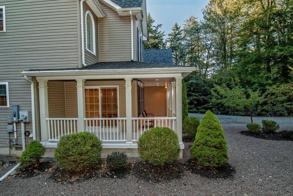Luxury 4 Bedroom House In Pocono Mountains In Golf Course Near Lake Tobyhanna Extérieur photo