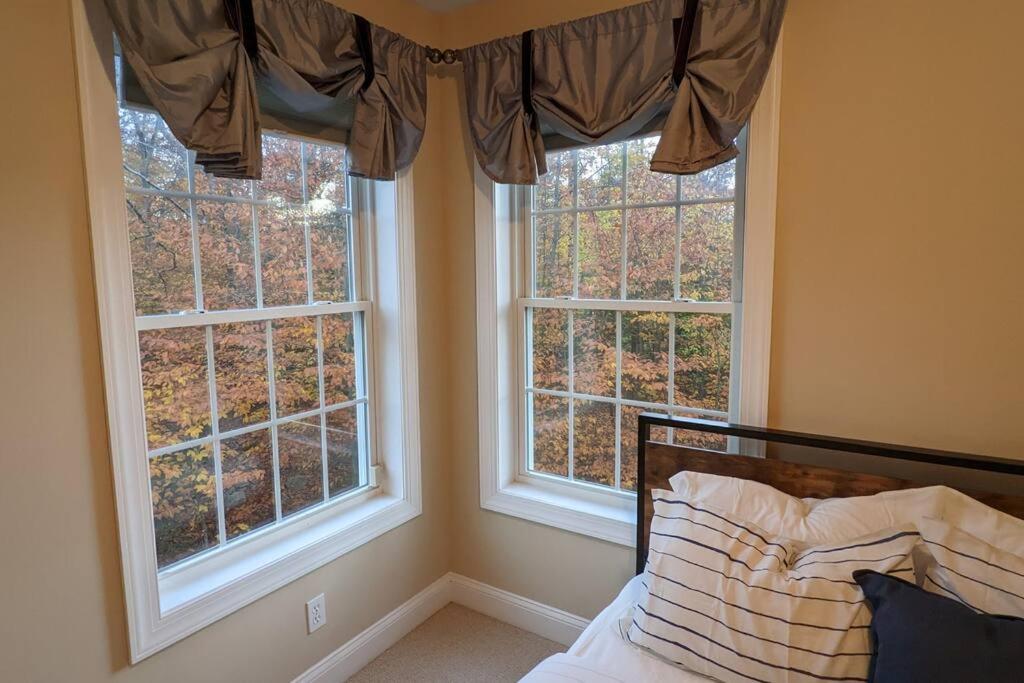Luxury 4 Bedroom House In Pocono Mountains In Golf Course Near Lake Tobyhanna Extérieur photo